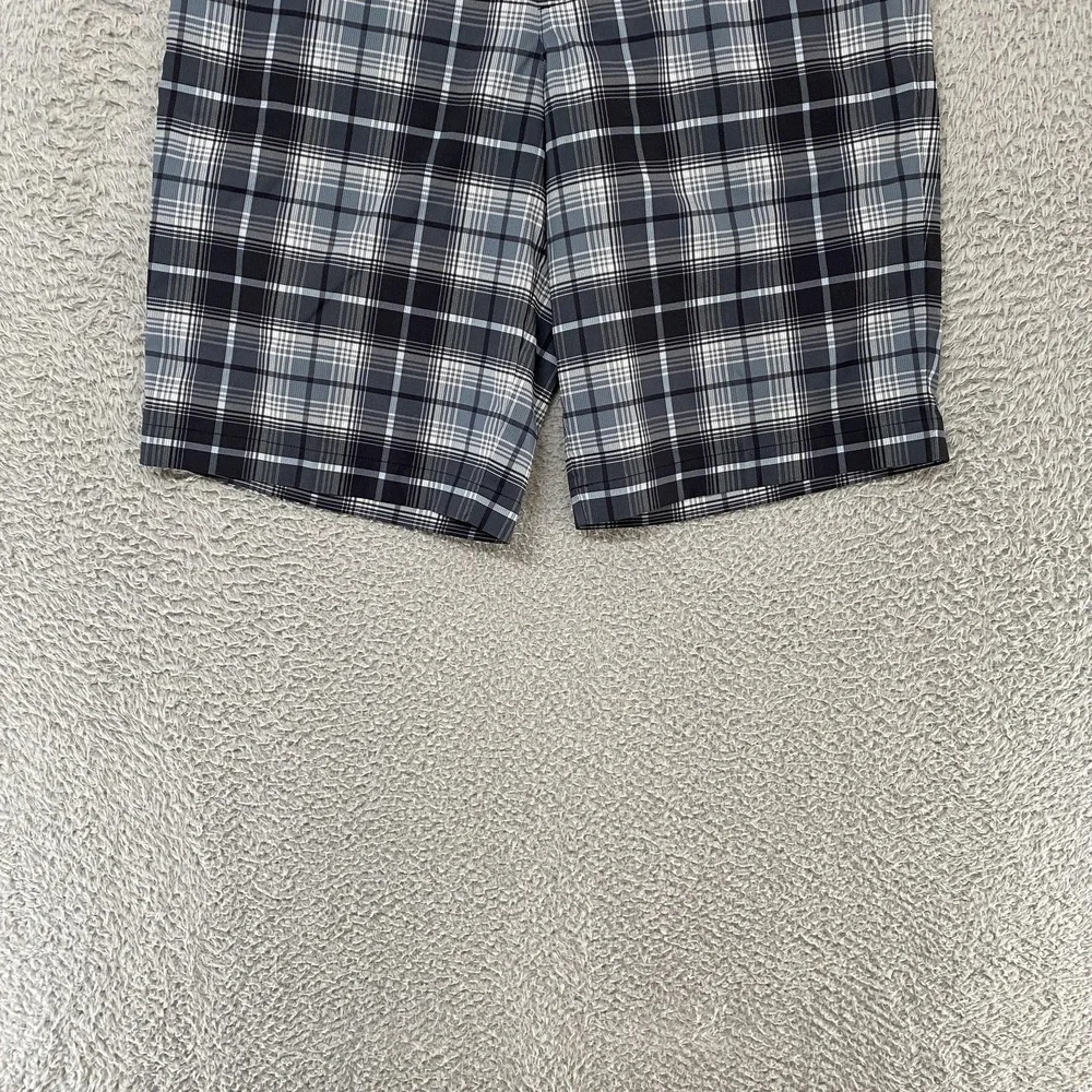 Nike Golf Shorts Mens 34 Gray Plaid‎ Dri-Fit Bermuda Golf 12 Inch Stretch